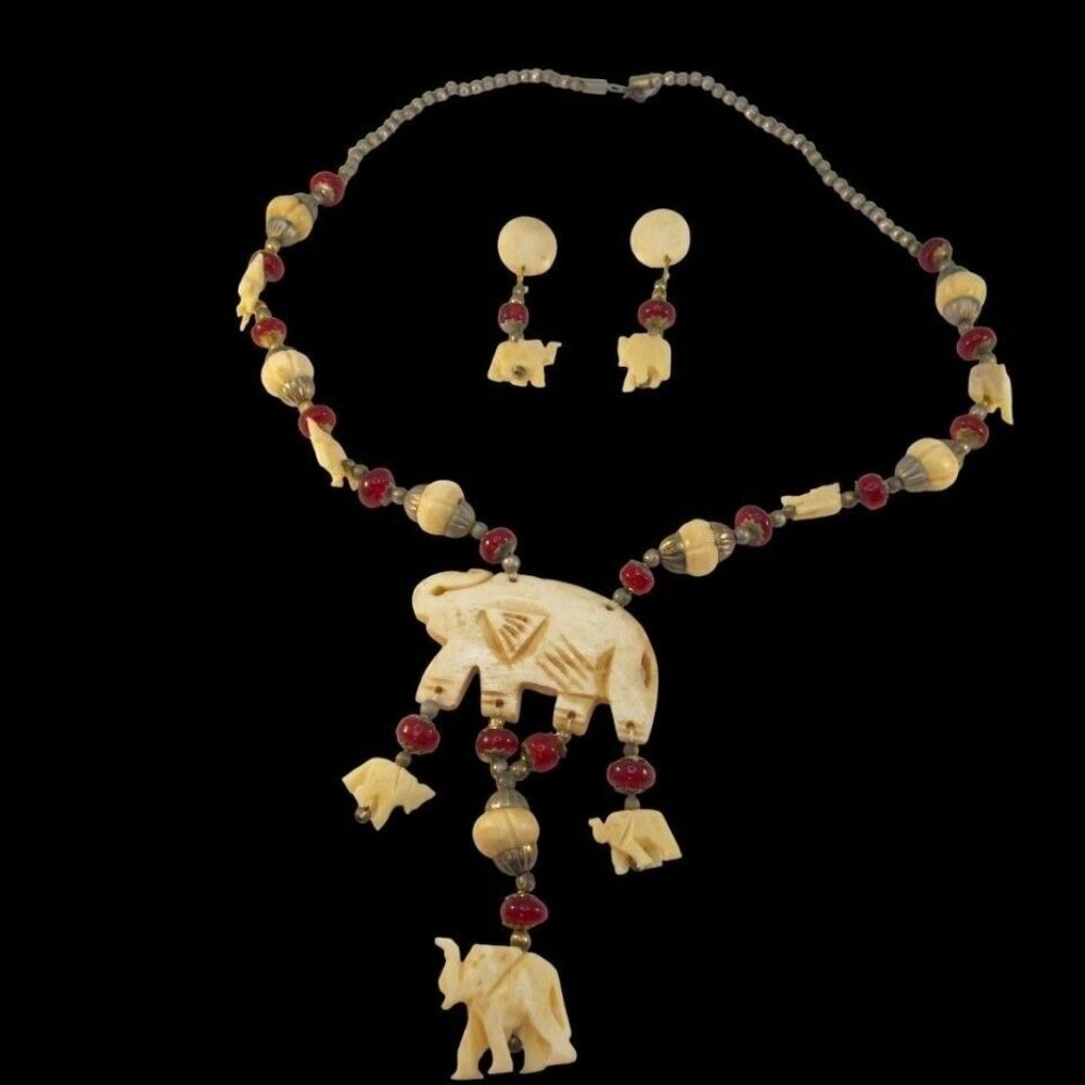 Vintage Tribal Red Beaded Carved Elephant Pendant Necklace Set